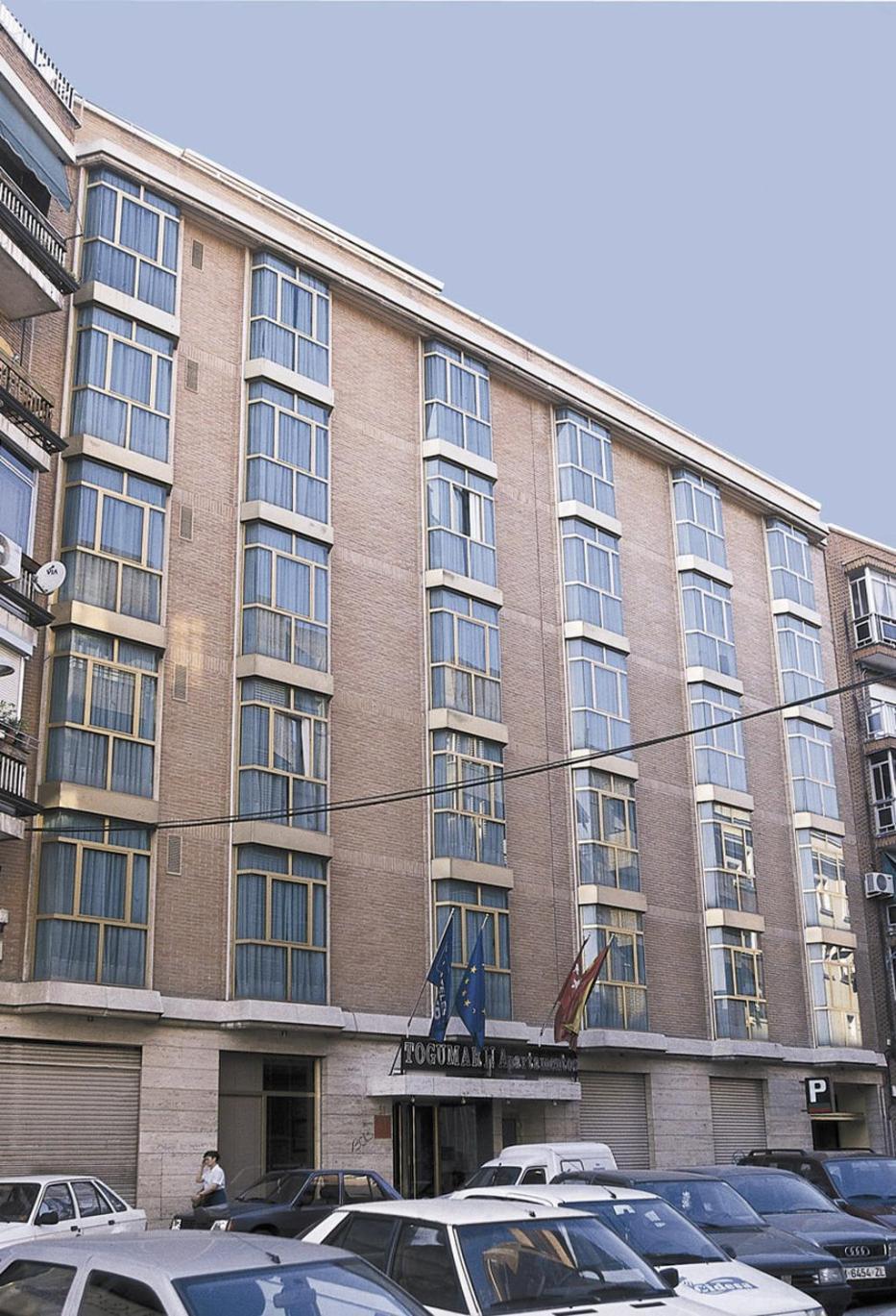 เอเซนเชีย โตกูมาร์ Aparthotel มาดริด ภายนอก รูปภาพ
